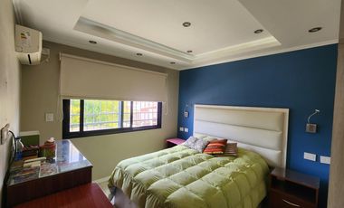 Casa en  calle Candiotti, Acceso a Parana