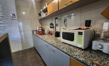 Casa en  calle Candiotti, Acceso a Parana