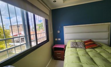 Casa en  calle Candiotti, Acceso a Parana