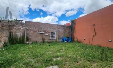 Casa en  calle Candiotti, Acceso a Parana