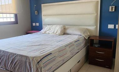 Casa en  calle Candiotti, Acceso a Parana