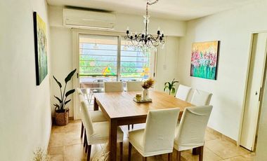 Hermosa Casa Moderna, Refaccionada en Olivos