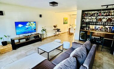 Hermosa Casa Moderna, Refaccionada en Olivos