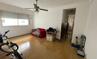 Departamento en venta - 2 Dormitorios 1 Baño - 55Mts2 - Lomas de Zamora