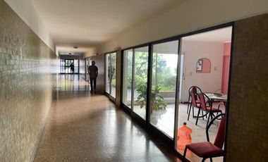 Departamento en venta - 2 Dormitorios 1 Baño - 55Mts2 - Lomas de Zamora