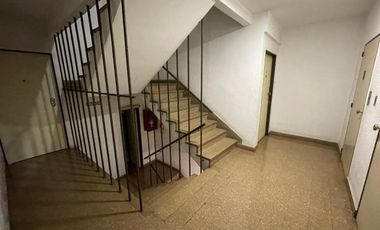 Departamento en venta - 2 Dormitorios 1 Baño - 55Mts2 - Lomas de Zamora