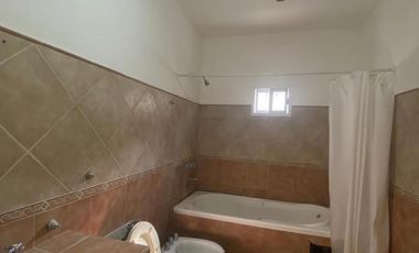 Departamento en venta - 2 Dormitorios 1 Baño - Cochera - 240Mts2 - Campana