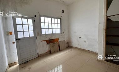 Casa Ideal Refaccionar, Cerca de Estación de Ferrocarril, 3 Amb.