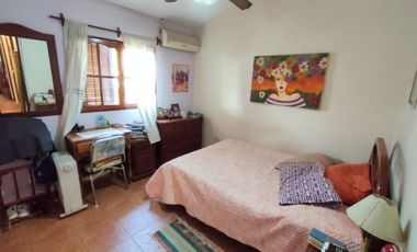 Casa de 3 dormitorios en VENTA en barrio privado a 7 cuadras de Barrio Norte, SMT