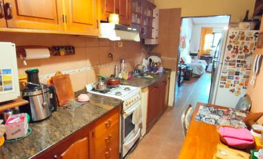 Casa de 3 dormitorios en VENTA en barrio privado a 7 cuadras de Barrio Norte, SMT