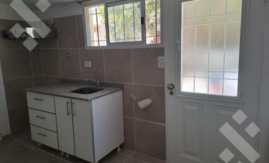 En venta, Complejo de 8 departamentos, B° Knudsen, Plottier, Neuquén.