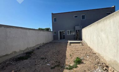 En Venta, Duplex de 2 Dormitorios, Bº  Bella Vista, Plottier