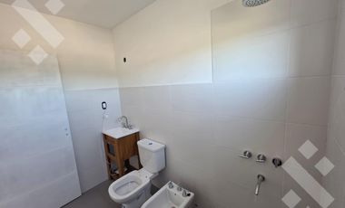 En Venta, Duplex de 2 Dormitorios, Bº  Bella Vista, Plottier