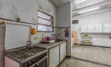 Casa · 5 Ambientes · Cochera · Local · Gral. Eugenio Garzon