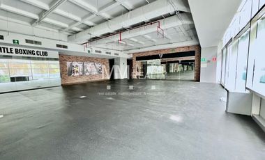 Local renta SANTA FE - El mejor y más completo de la zona / The best in the area