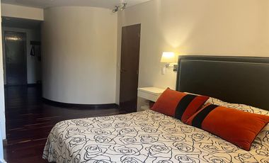 Importante casa de 5 dormitorios en VENTA en lote de 832 m2, zona Parque Guillermina, SMT