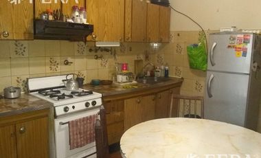 Venta de Casa con cochera cubierta en Quilmes Oeste