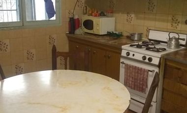 Venta de Casa con cochera cubierta en Quilmes Oeste
