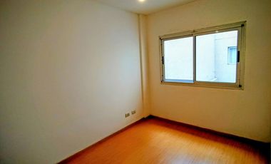 Alquiler en Lanús Oeste Monoambiente Dividido