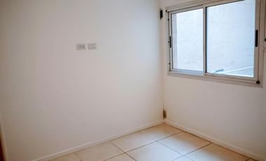 Alquiler en Lanús Oeste Monoambiente Dividido