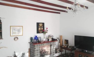 Casa en venta - 2 Dormitorios 1 Baño - 220Mts2 - Cochera - 220Mts2 - Quilmes Oeste