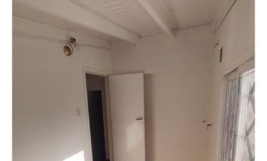 Casa en venta - 3 Dormitorios 2 Baños - Cochera - 641Mts2 - Longchamps, Almirante Brown
