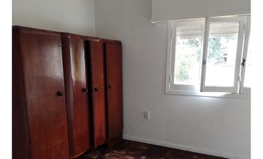 Casa en venta - 3 Dormitorios 2 Baños - Cochera - 641Mts2 - Longchamps, Almirante Brown
