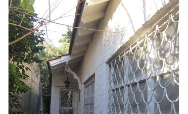 Casa en venta - 3 Dormitorios 2 Baños - Cochera - 641Mts2 - Longchamps, Almirante Brown
