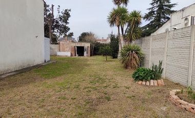 Casa en venta - 3 Dormitorios 2 Baños - Cochera - 641Mts2 - Longchamps, Almirante Brown