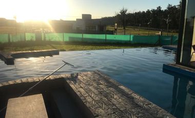 Casa en Venta en Hudson Park nº 199 Countries/B.Cerrado - Alberto Dacal Propiedades