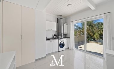 Casa Vicente lopez , moderna,pileta, sobre terreno de 45 mts, a 2 cuadras de av Libertador.