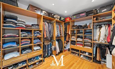 Casa Vicente lopez , moderna,pileta, sobre terreno de 45 mts, a 2 cuadras de av Libertador.