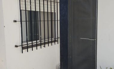 Casa en  venta de 5 amb Apto Credito