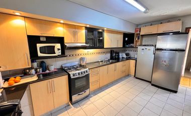 Hermosa casa de 4 dormitorios en excelente estado en Parque Guillermina, SMT