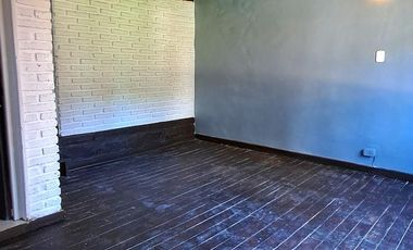 Casa en Av. Corrientes C/Roque Perez