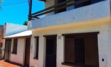 Casa en Av. Corrientes C/Roque Perez