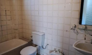 Casa en Av. Corrientes C/Roque Perez