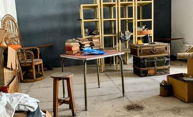 Casa con uso de suelo MIXTO, cerca de glorieta Miverva