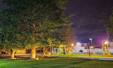 CASA EN RENTA MERIDA, CONKAL, PRIVADA CANARIA, EQUIPADA, 1 PLANTA.