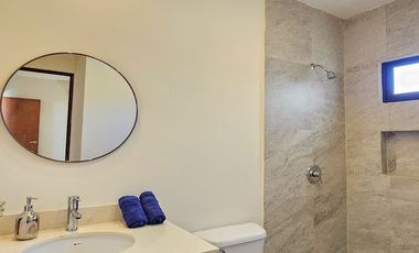 CASA EN RENTA MERIDA, CONKAL, PRIVADA CANARIA, EQUIPADA, 1 PLANTA.