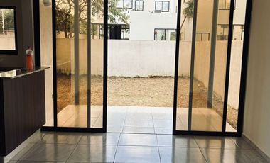 CASA EN RENTA MERIDA, CONKAL, PRIVADA NATIVA, DISPONIBLE.