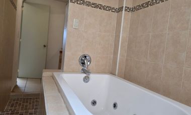 Casa en Venta en Fraccionamiento Vista Real, Ahuatepec – Cuernavaca, Mor.