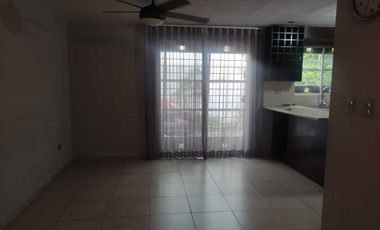 CASA EN RENTA EN CUMBRES SAN AGUSTIN MONTERREY NUEVO LEON