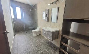 Casa en Parque Sansara, Zimalta 2 recámaras, estudio y terraza con jardín