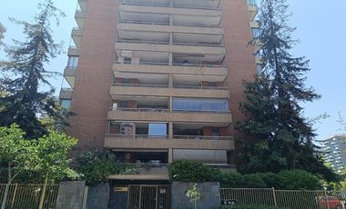 WARREN SMITH, APOQUINDO, METRO MANQUEHUE