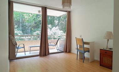 WARREN SMITH, APOQUINDO, METRO MANQUEHUE