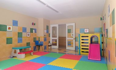 WARREN SMITH, APOQUINDO, METRO MANQUEHUE