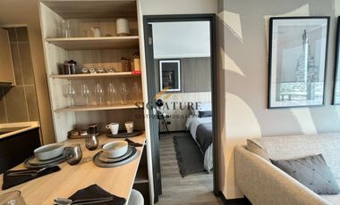 AMERICO VESPUCIO ESQUINA ALONSO DE ERCILLA