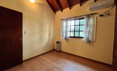 Casa tipo duplex en Barrio CAP Zárate