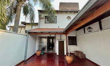 Casa tipo duplex en Barrio CAP Zárate